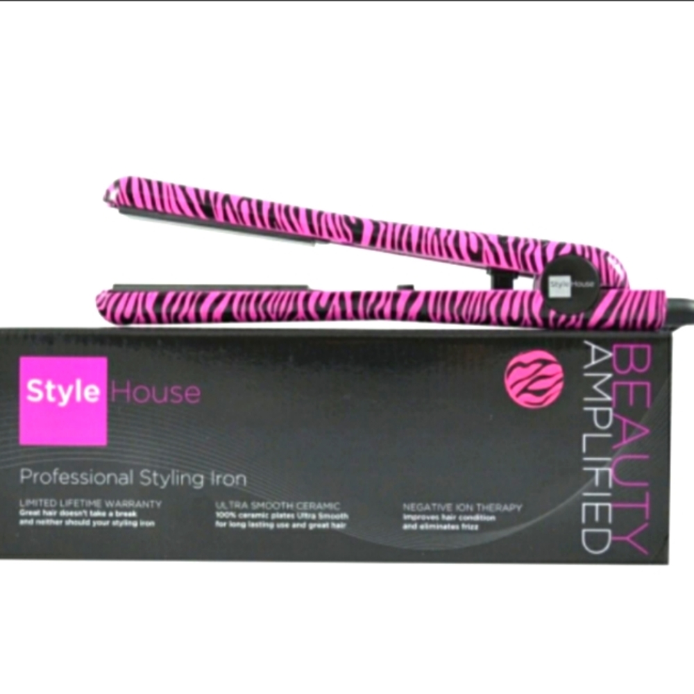 Style House professional flat iron
